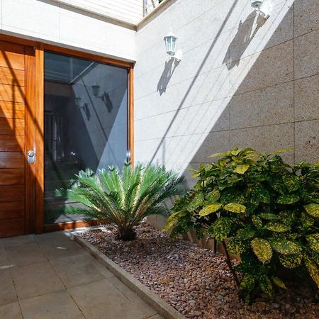 التافولا Nina Villa Planet Costa Dorada المظهر الخارجي الصورة